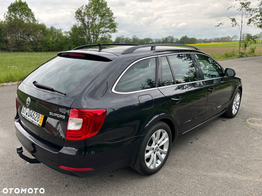 Skoda Superb 2.0 TDI Green tec DSG Ambition - 6