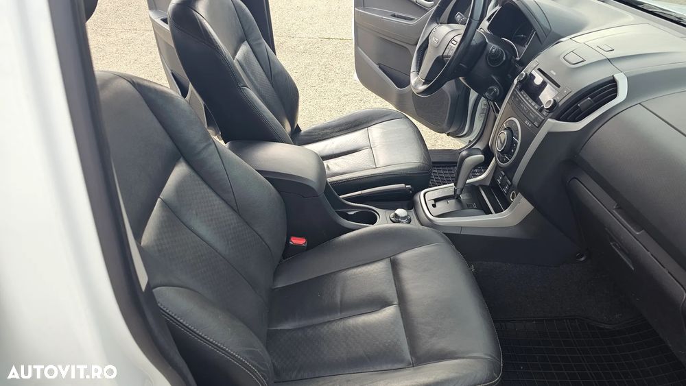 Isuzu D-Max 4x4 Double Cab Premium Aut. - 17