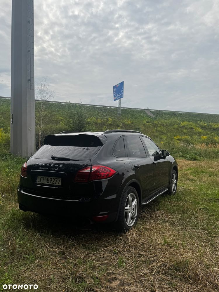 Porsche Cayenne - 4