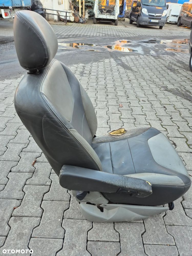FOTEL KIEROWCY LEWY PRIMASTAR TRAFIC VIVARO 01-14 - 4