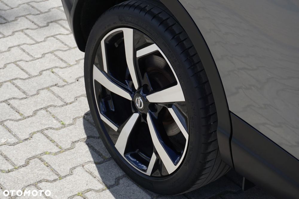 Nissan Qashqai 1.6 DIG-T Tekna - 16