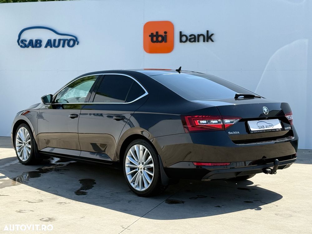 Skoda Superb 1.6 TDI DSG Style - 33
