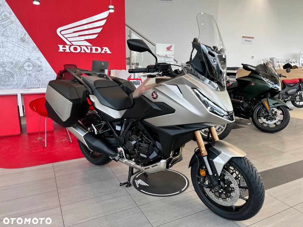 Honda NT - 1