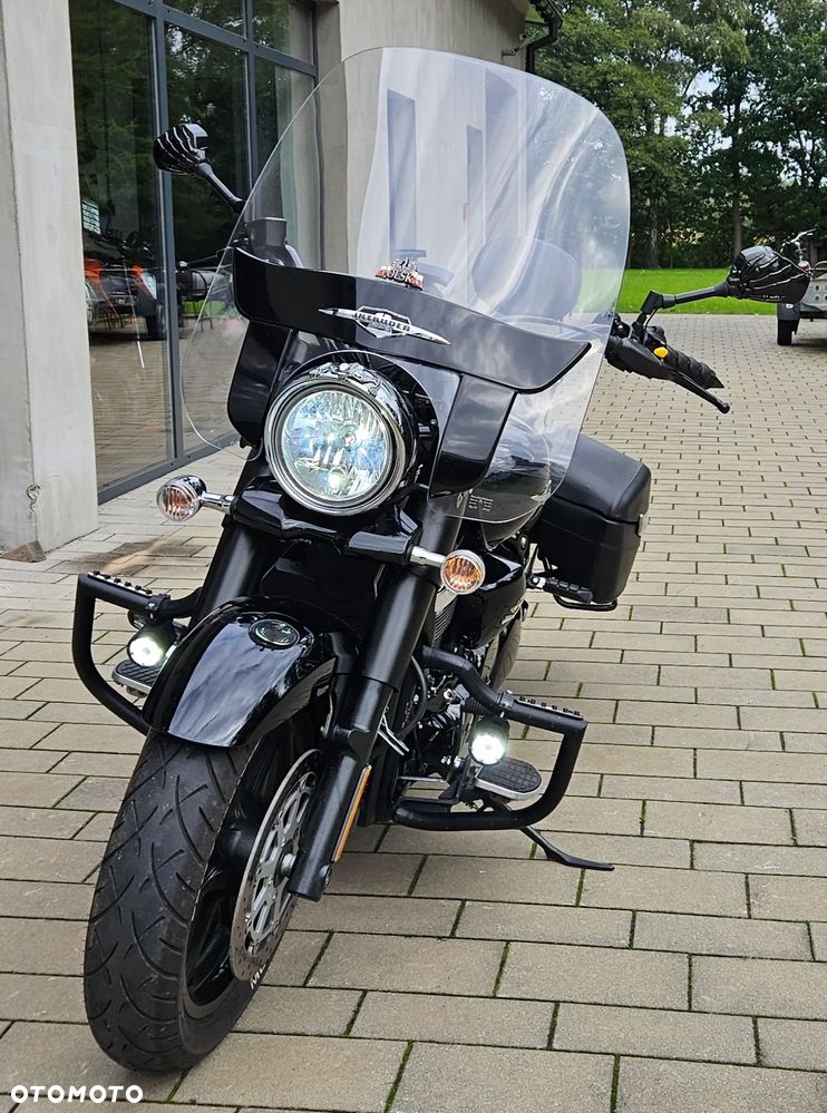 Suzuki Intruder - 5