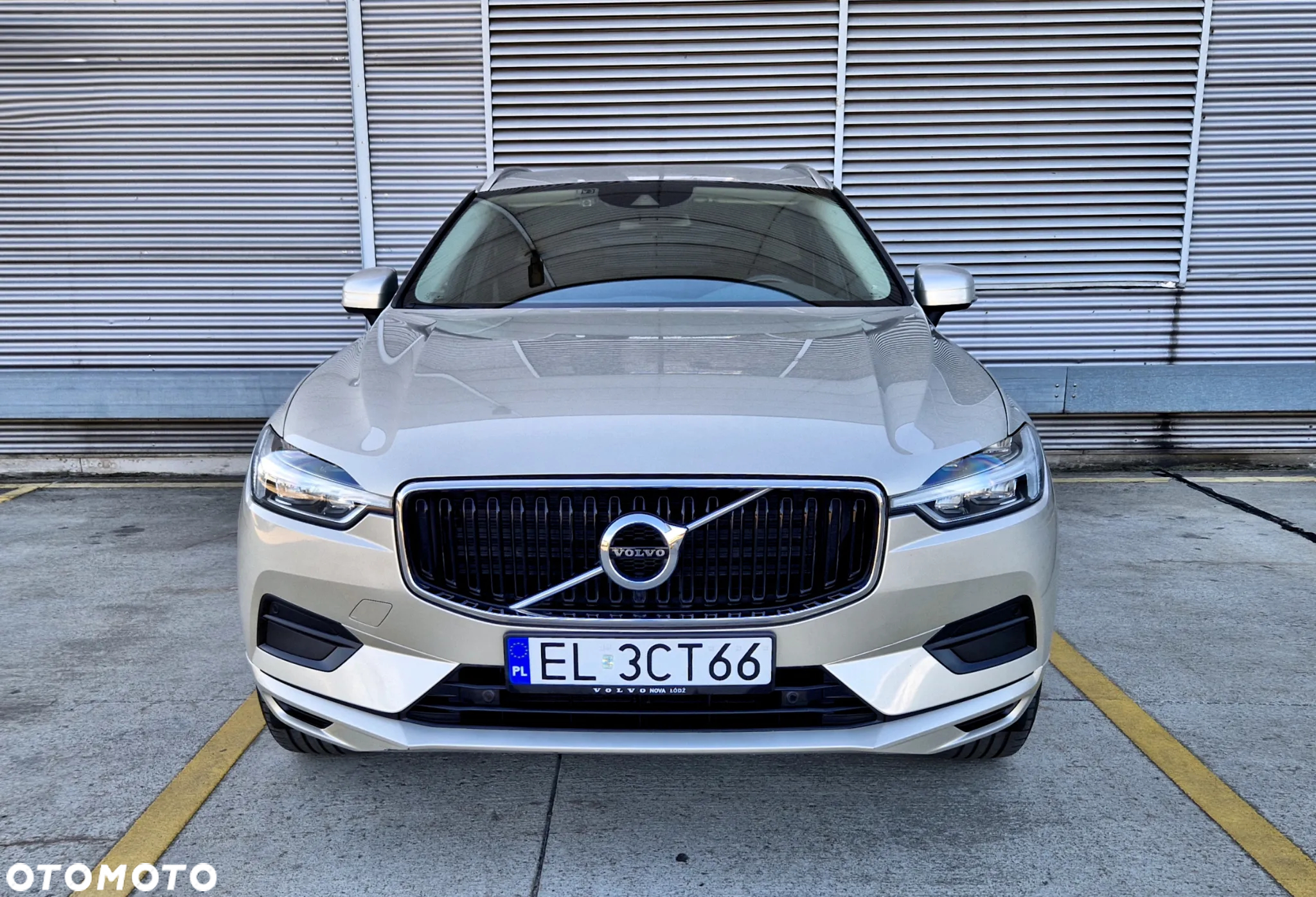 Volvo XC 60 D4 SCR Momentum - 4