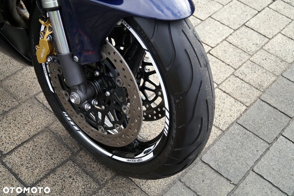 Honda CBR - 13