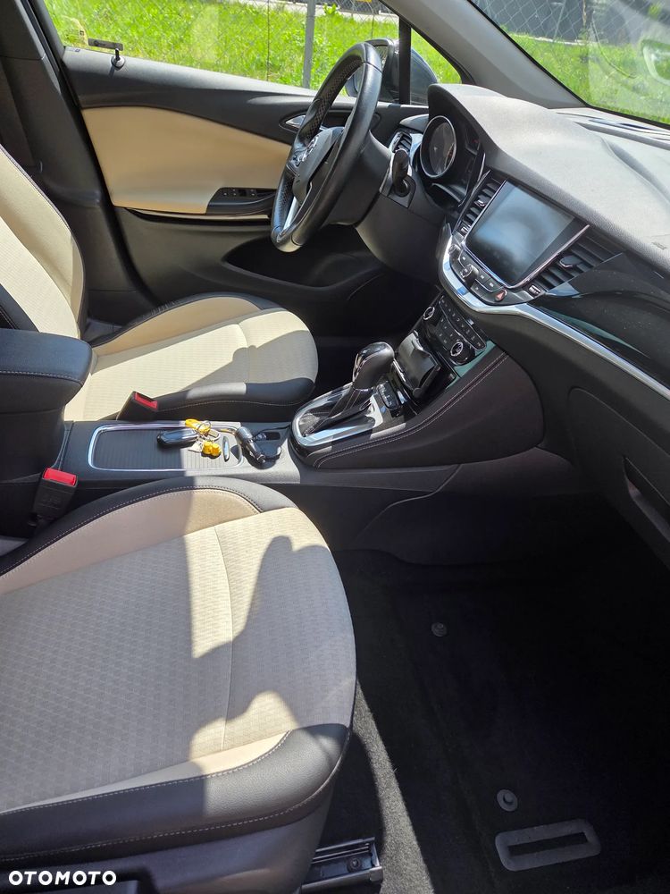 Opel Astra 1.4 T Elite S&S - 8