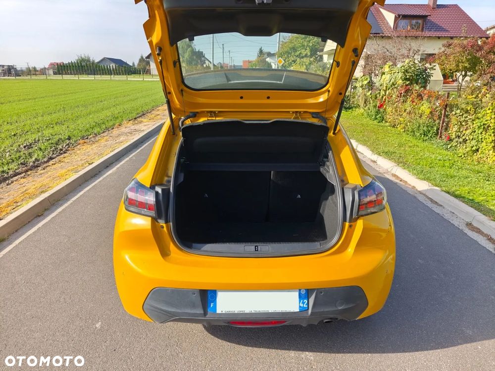 Peugeot 208 - 4