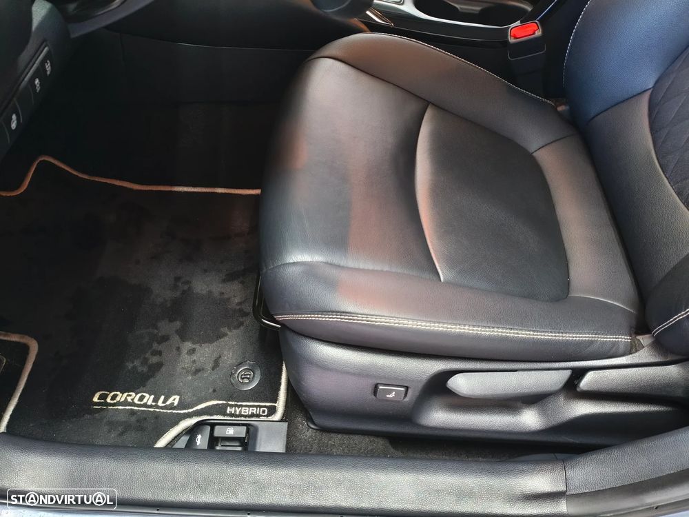 Toyota Corolla SD 1.8 Hybrid Luxury - 18