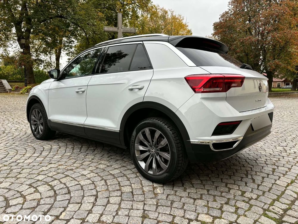 Volkswagen T-Roc - 14