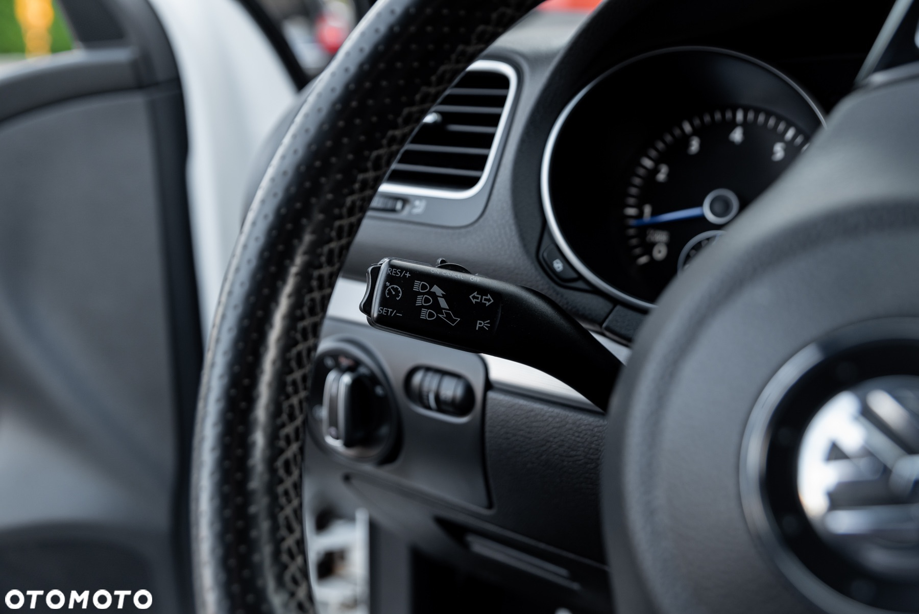 Volkswagen Golf VI 2.0 TSI 4Mot R - 30