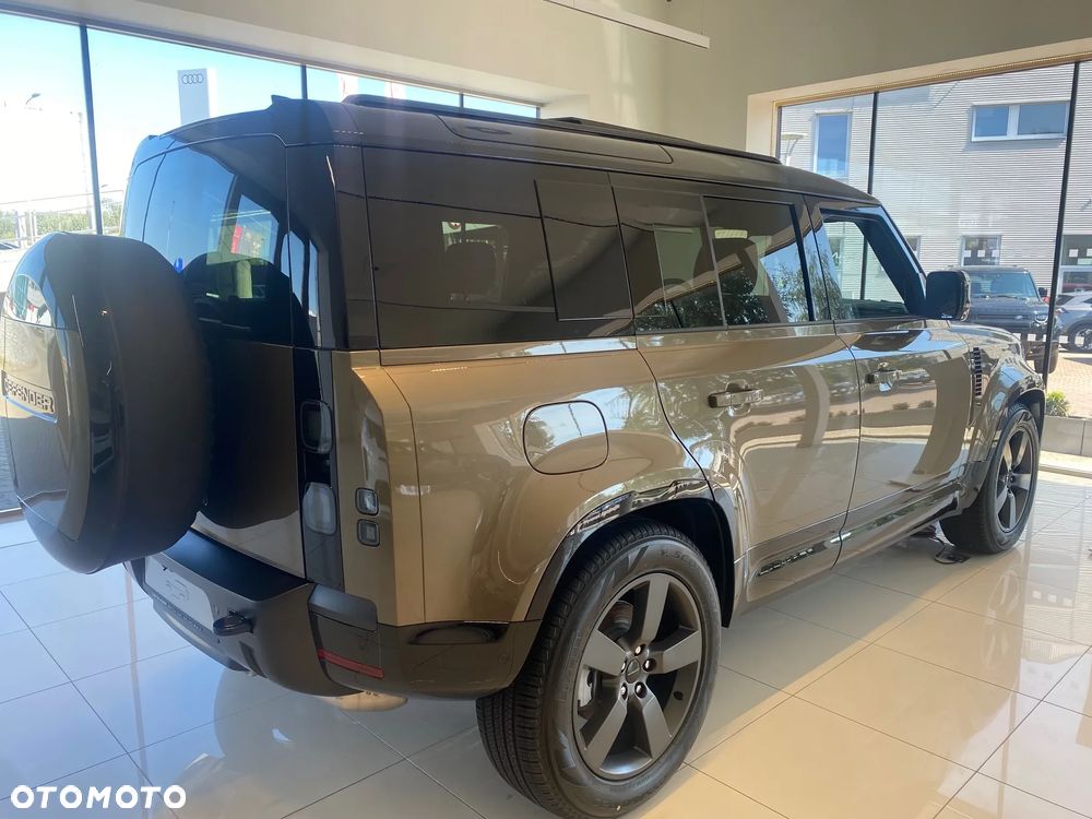 Land Rover Defender 3.0 D250 mHEV X-Dynamic SE - 2