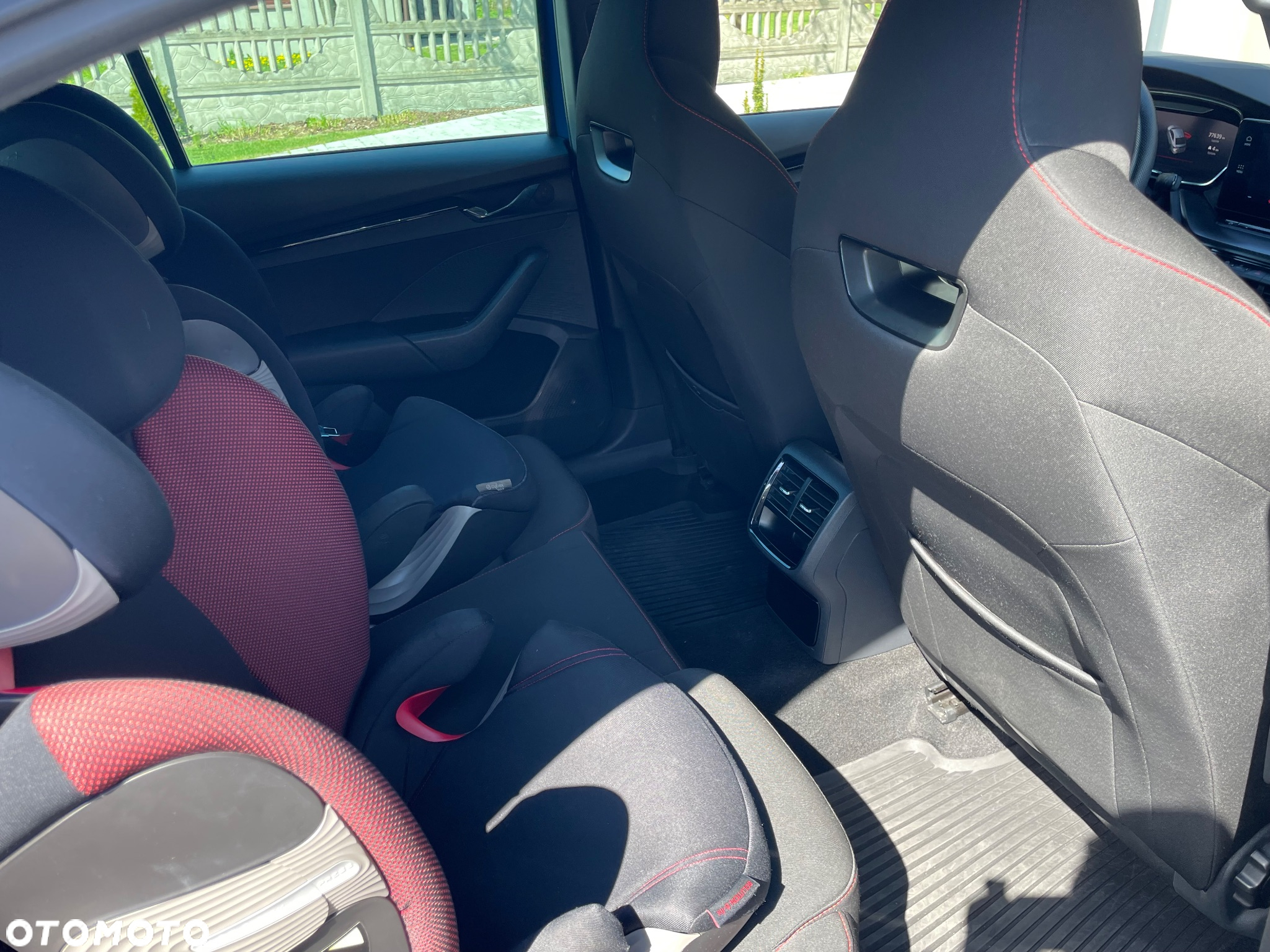 Skoda Octavia 2.0 TDI RS DSG - 9
