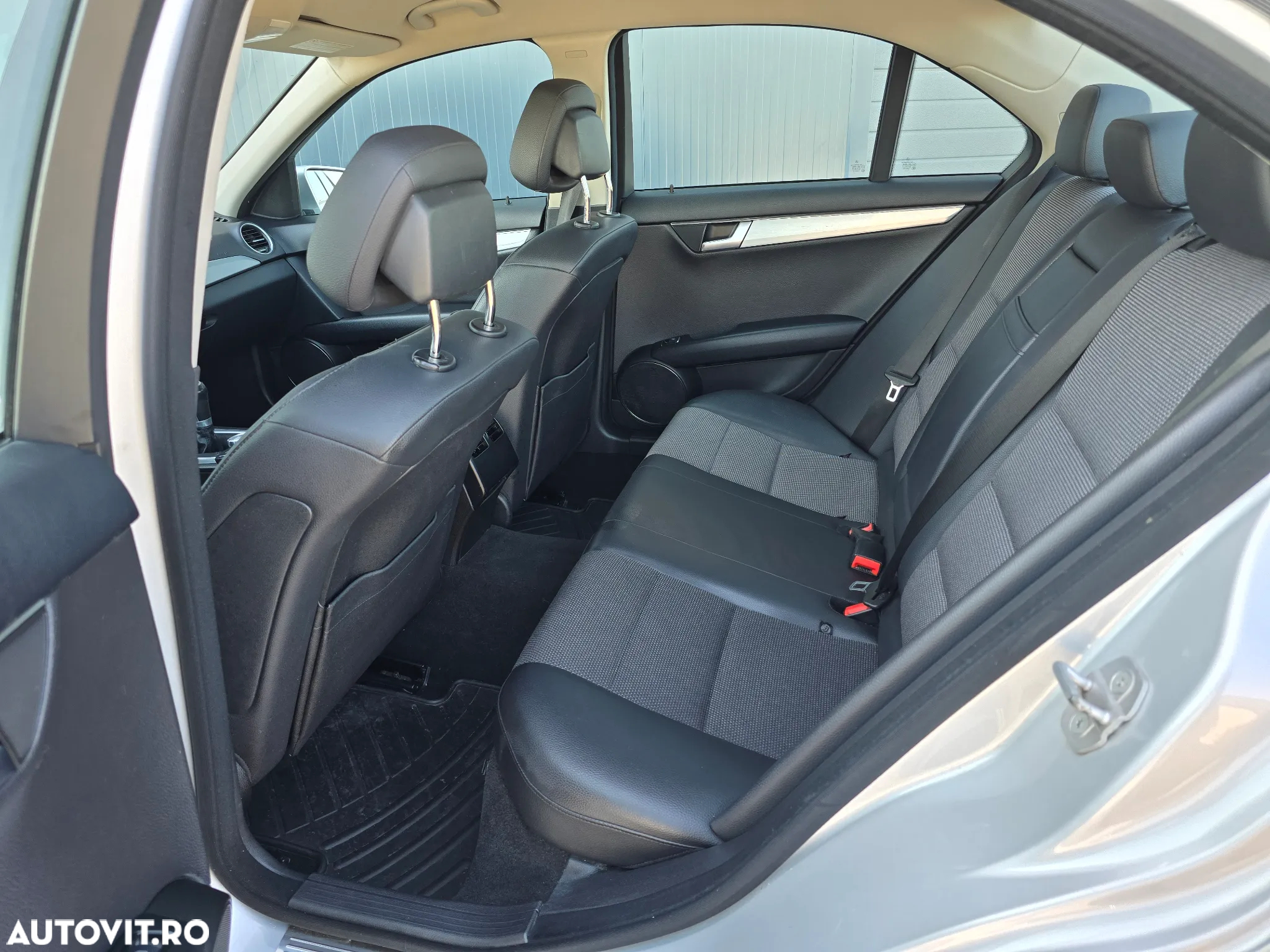 Mercedes-Benz C 200 CDI BlueEFFICIENCY - 9