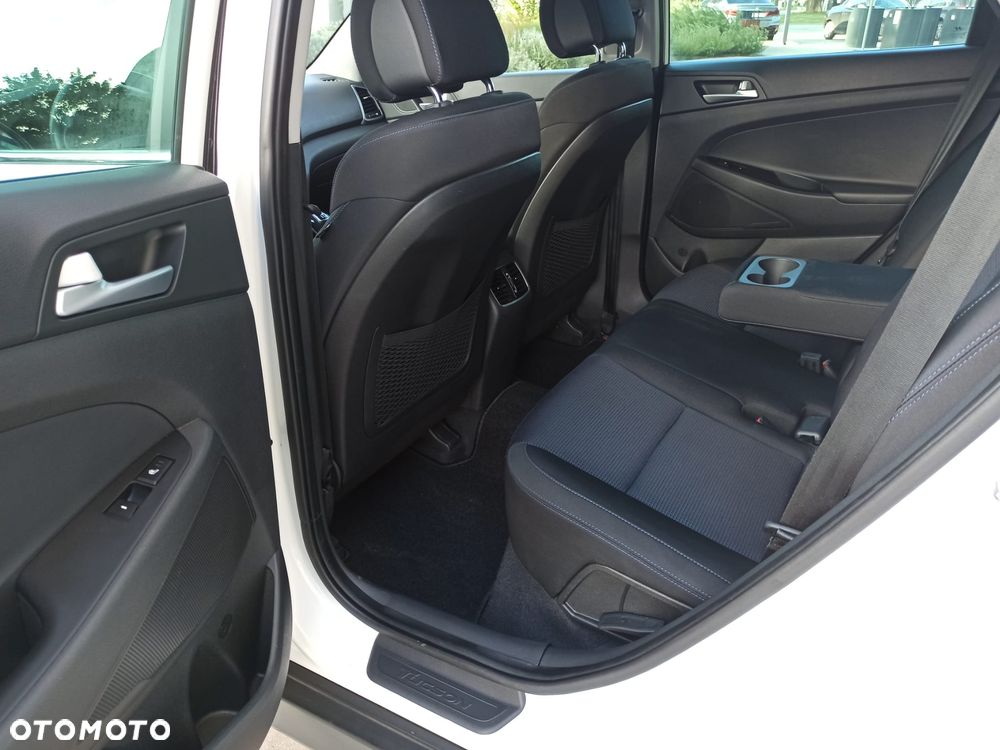 Hyundai Tucson blue 1.7 CRDi 2WD Advantage - 12
