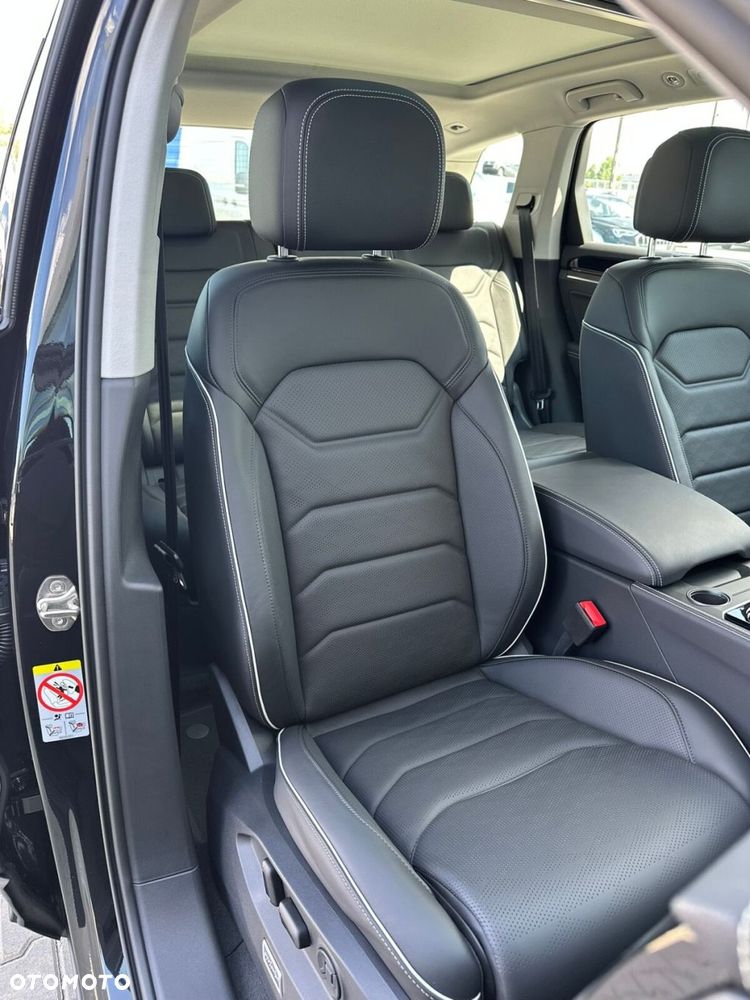 Volkswagen Touareg - 23