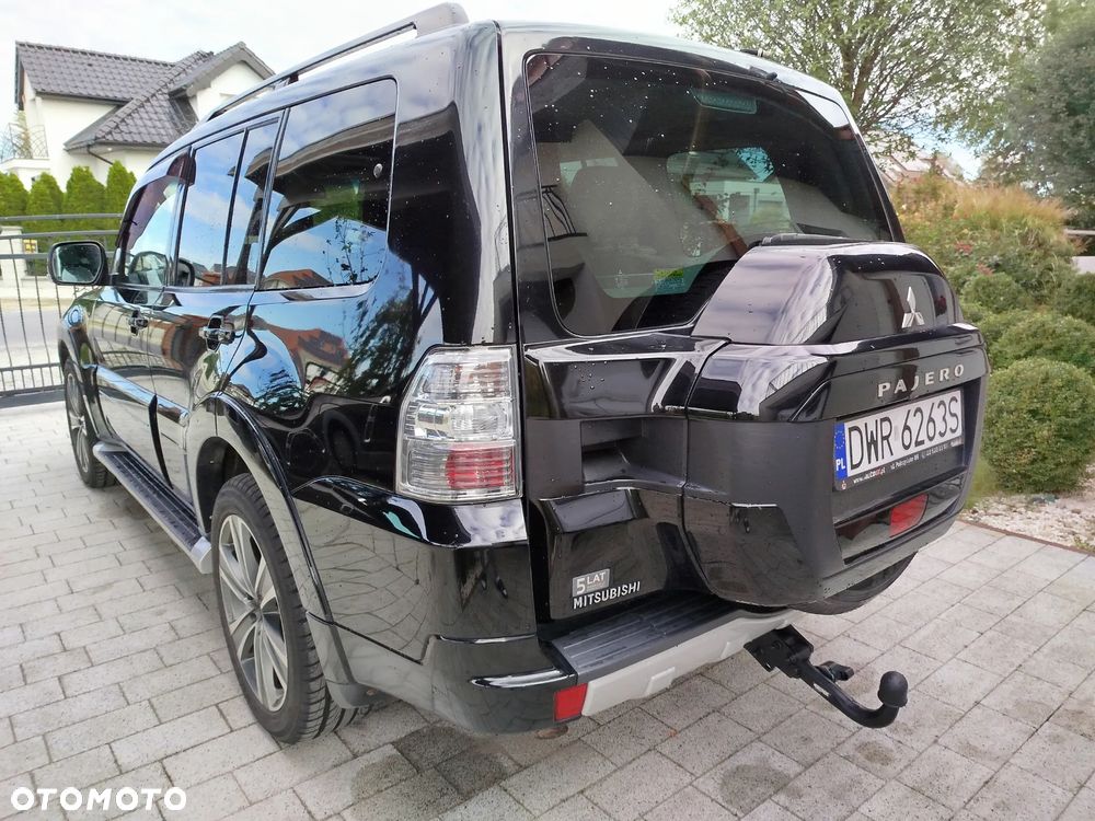 Mitsubishi Pajero - 13
