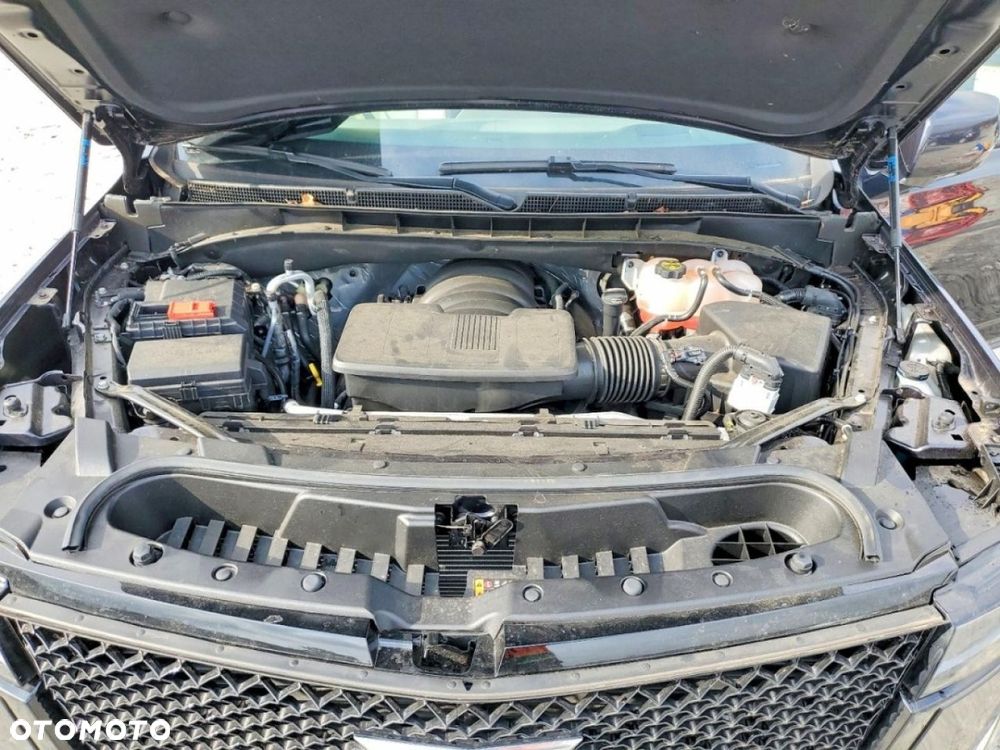 Cadillac Escalade - 12