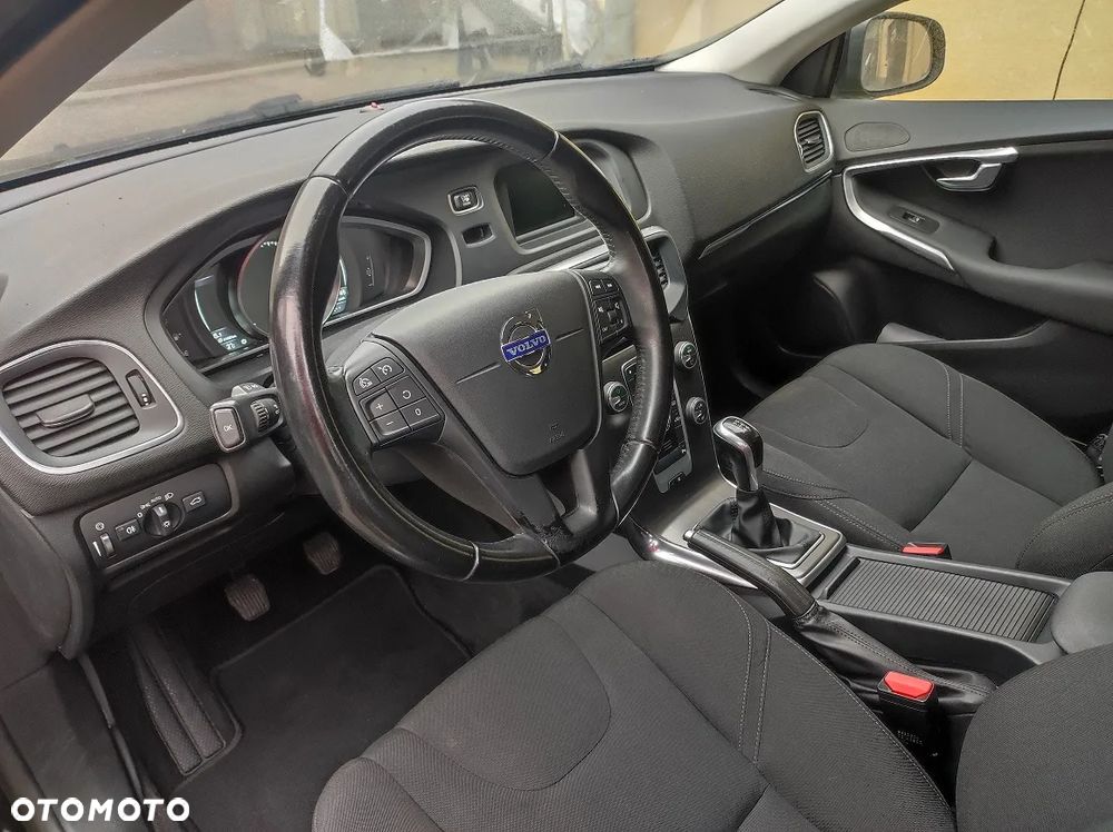Volvo V40 D2 Kinetic - 5