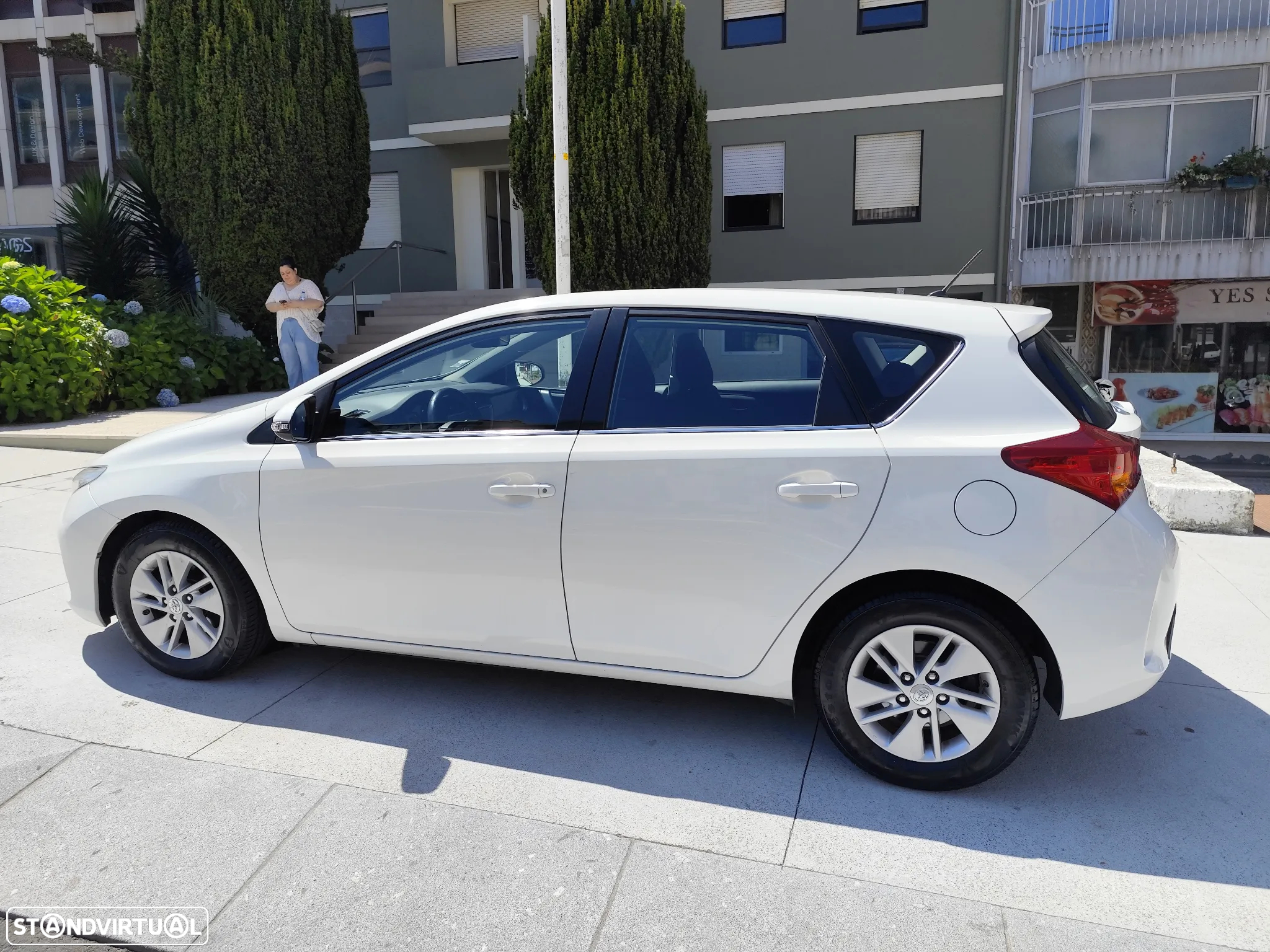 Toyota Auris 1.4 D-4D Comfort+J16+Navi - 7