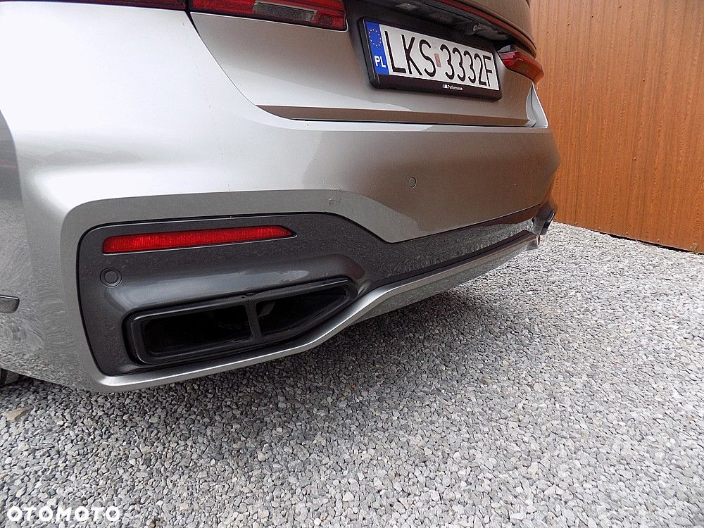 BMW Seria 7 745Le xDrive - 36