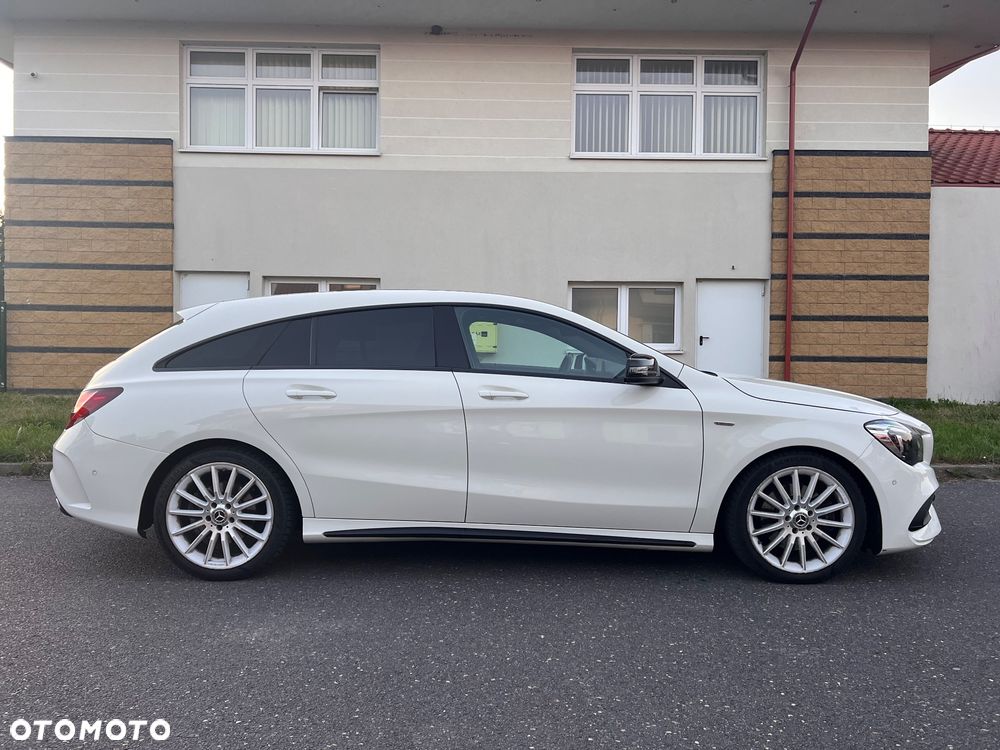 Mercedes-Benz CLA 250 4-Matic AMG Line - 18