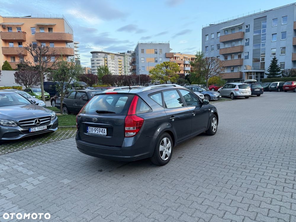 Kia Ceed 1.6 CVVT Dream-Team Edition - 22