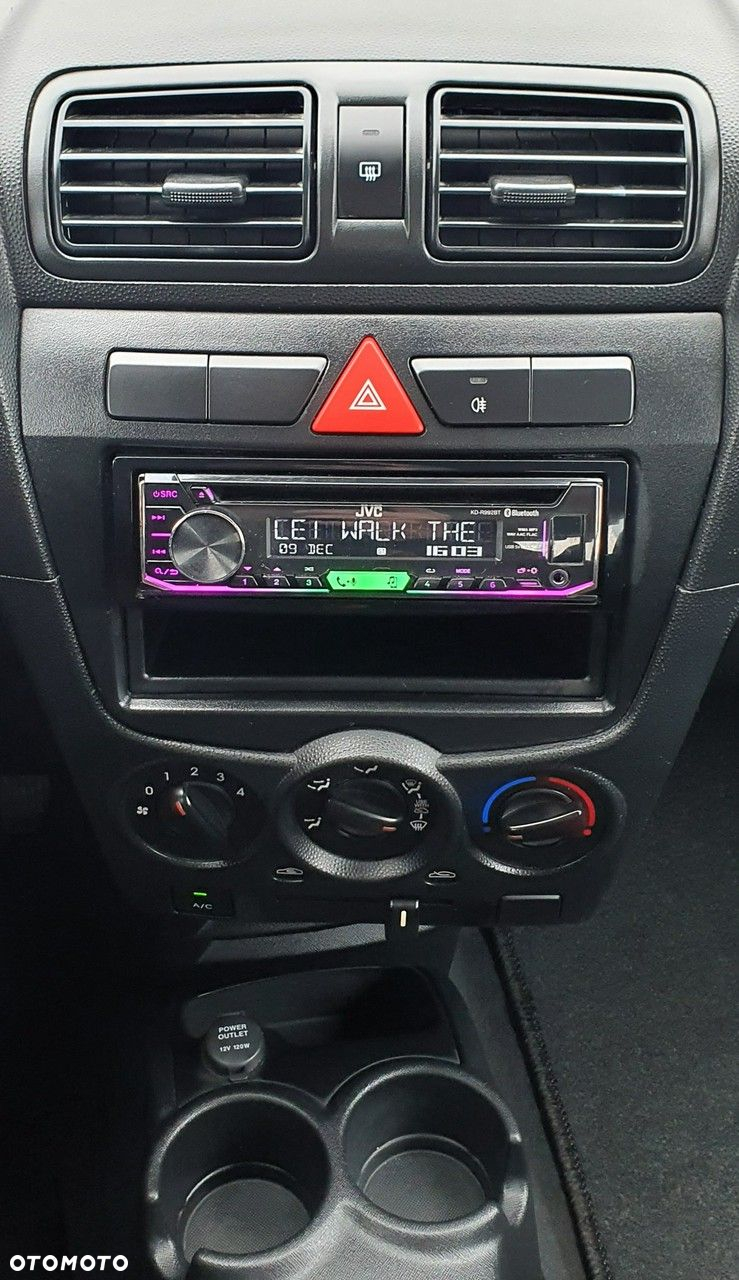 Kia Picanto - 10