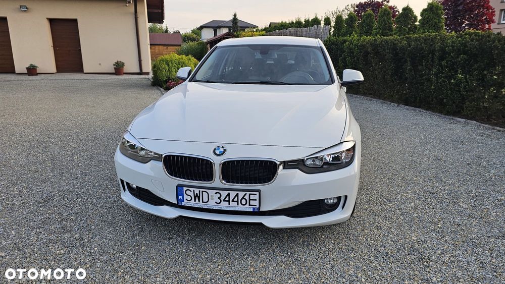 BMW Seria 3 - 26