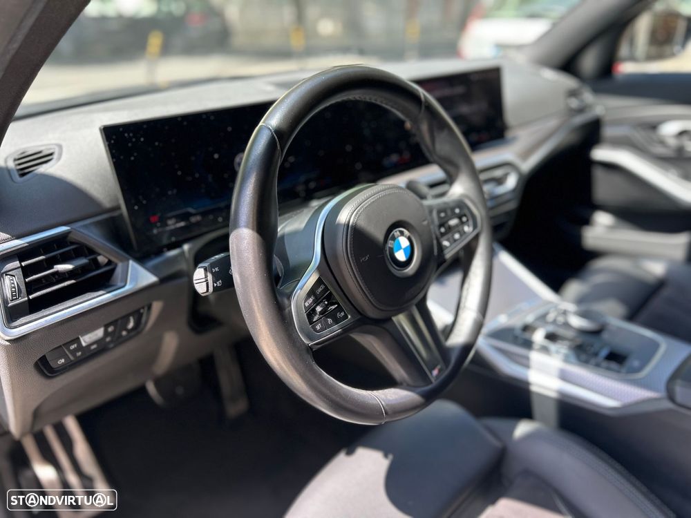 BMW 320 d Pack Desportivo M Auto - 27