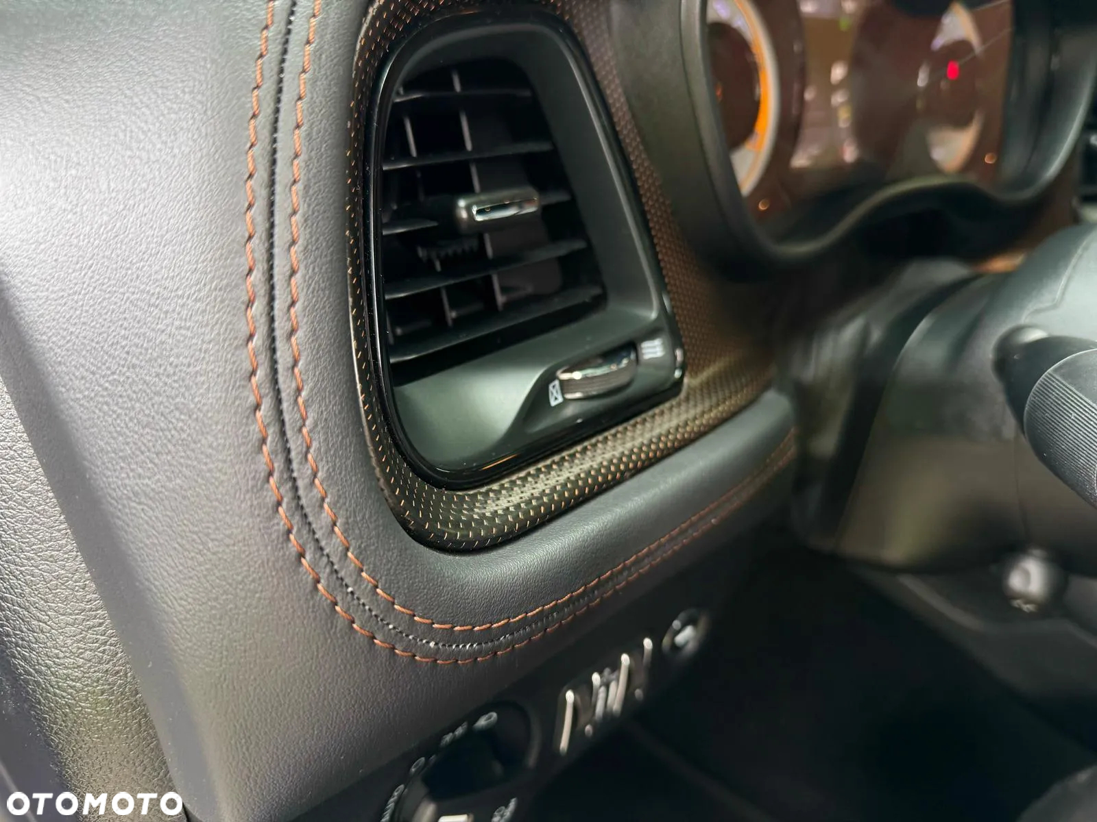 Dodge Challenger Automatik R/T Plus - 16