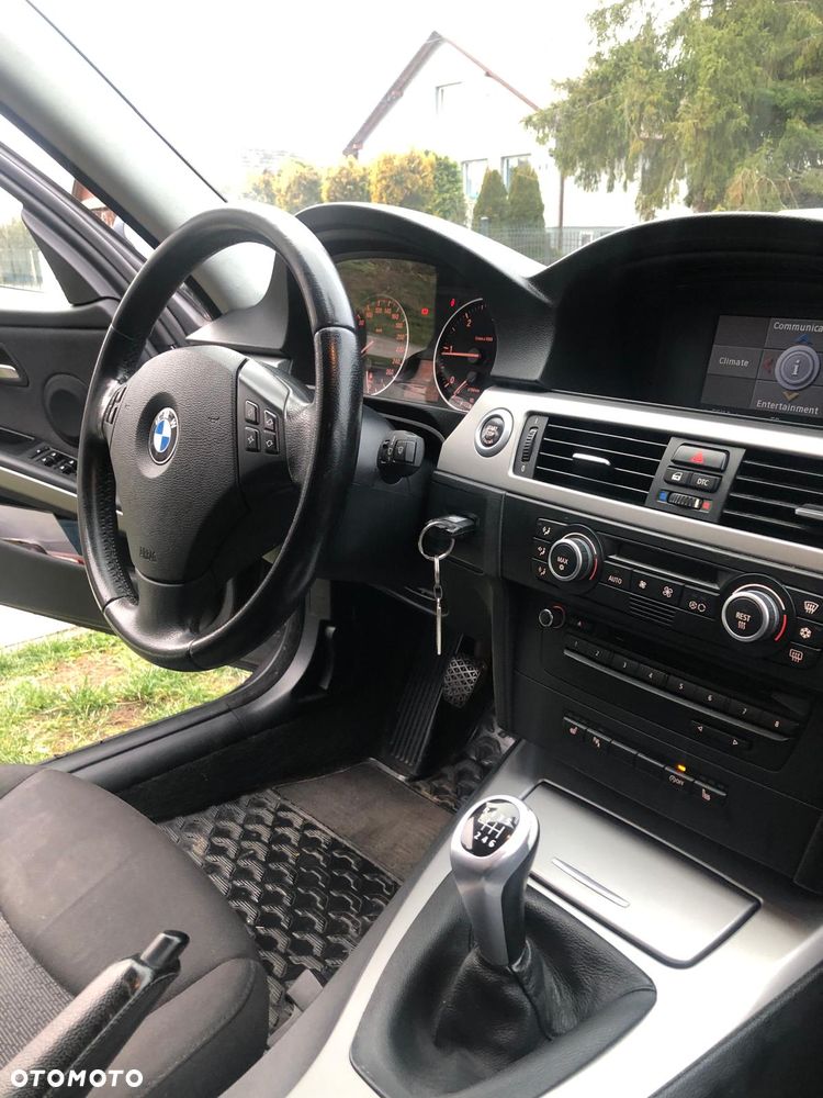 BMW Seria 3 320d DPF - 8