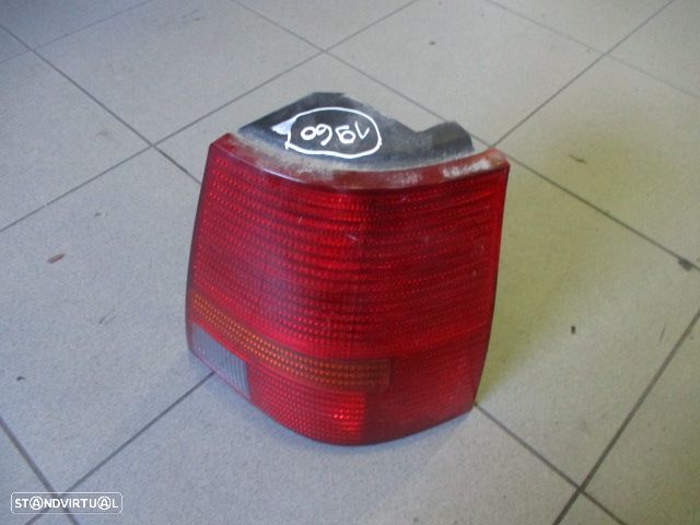 Farol Tras 1J9945075P VW GOLF 4 SW 2002 Drt Original - 1