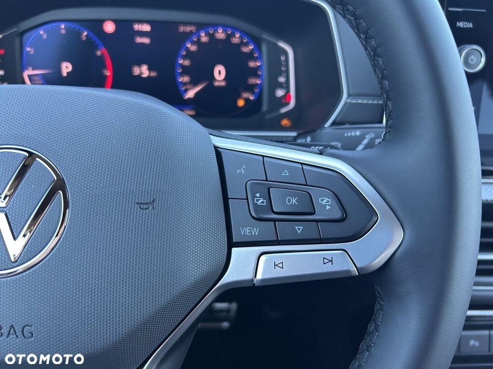 Volkswagen T-Cross - 17