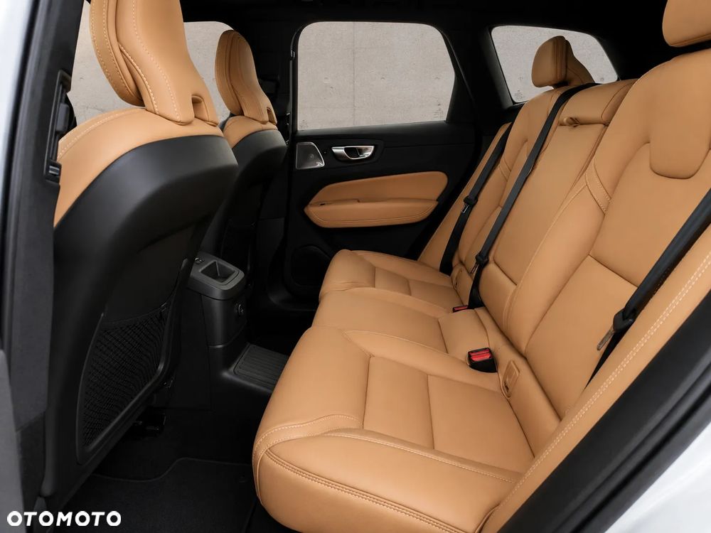 Volvo XC 60 T6 AWD Recharge Ultimate Black Edition - 18
