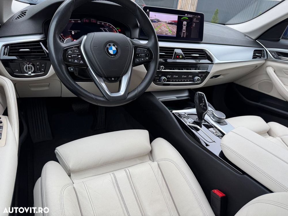 BMW Seria 5 530d xDrive Aut. Luxury Line - 2