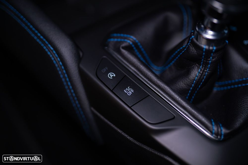 Ford Focus 2.3 EcoBoost S&S ST - 43