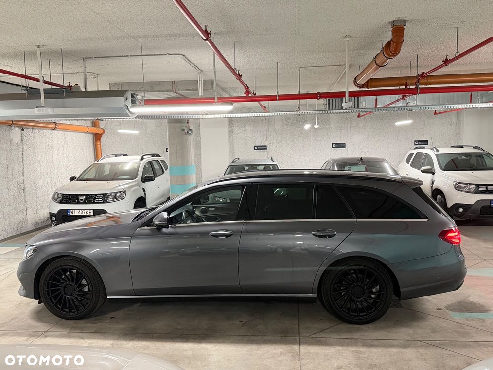 Mercedes-Benz Klasa E 200 CGI BlueEFFICIENCY Automatik Avantgarde - 11