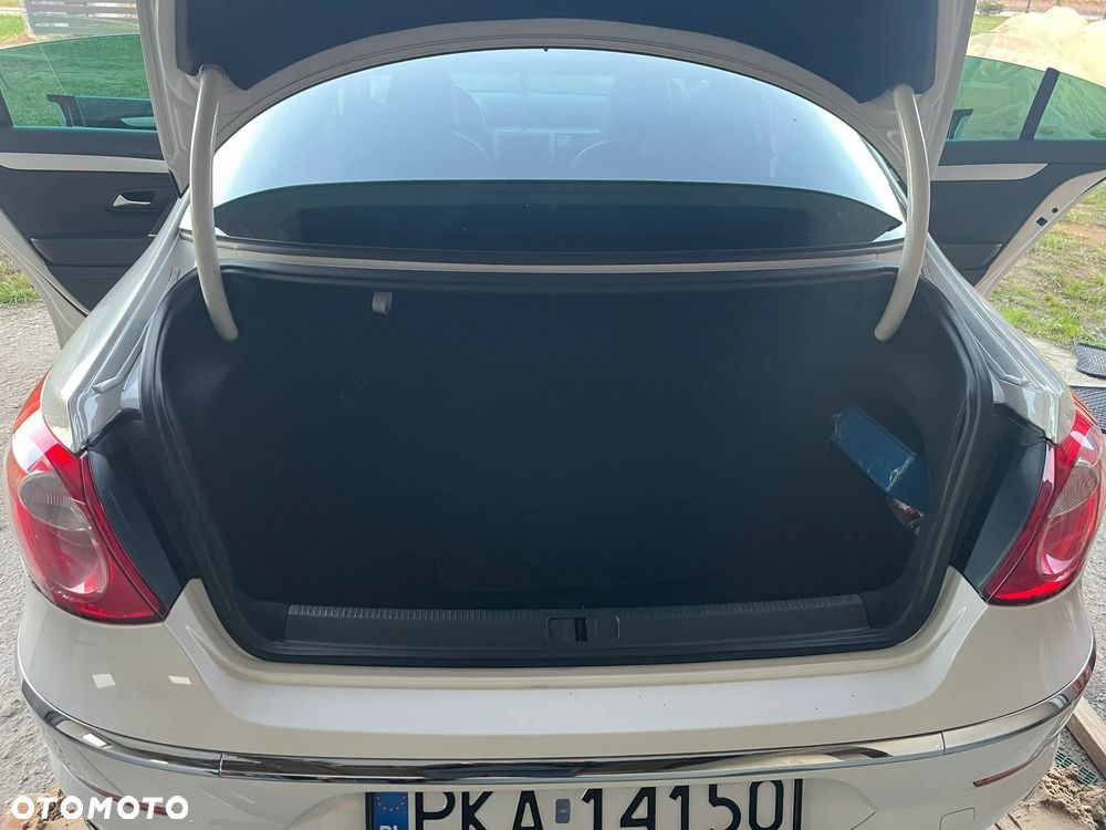 Volkswagen Passat CC - 9