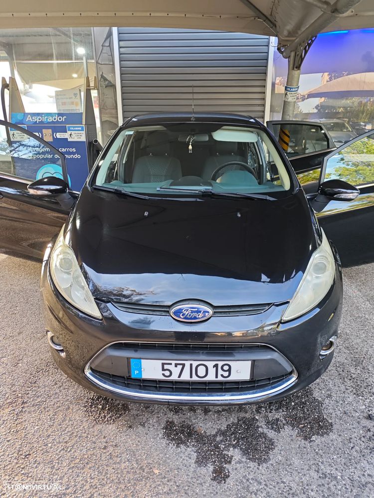 Ford Fiesta 1.6 TDCI Titanium - 28