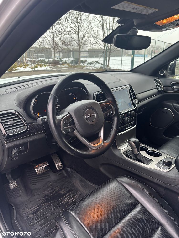 Jeep Grand Cherokee 5.7 V8 HEMI Overland Summit - 11