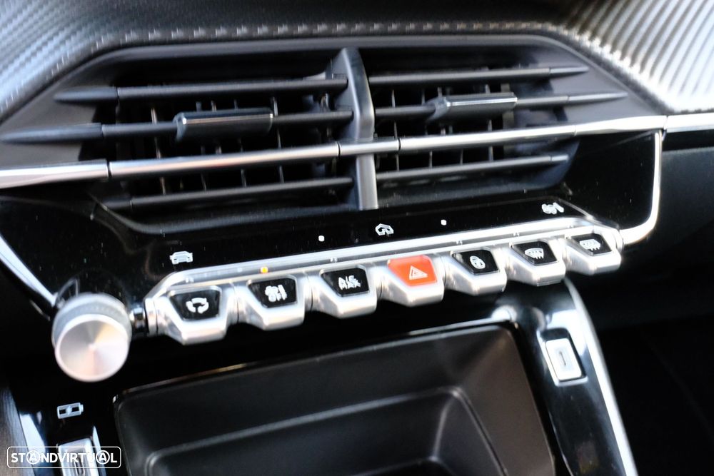Peugeot 2008 1.2 PureTech Style - 24