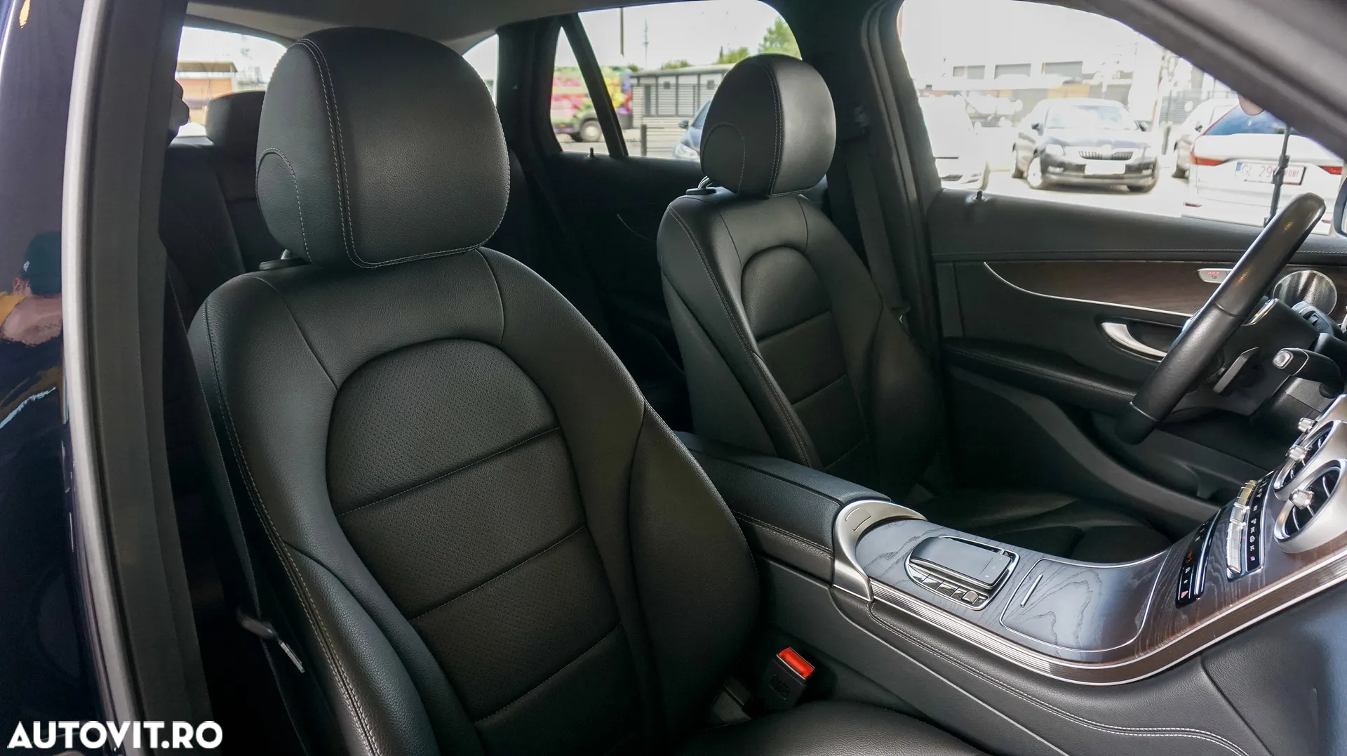 Mercedes-Benz GLC 300 d 4Matic 9G-TRONIC - 30