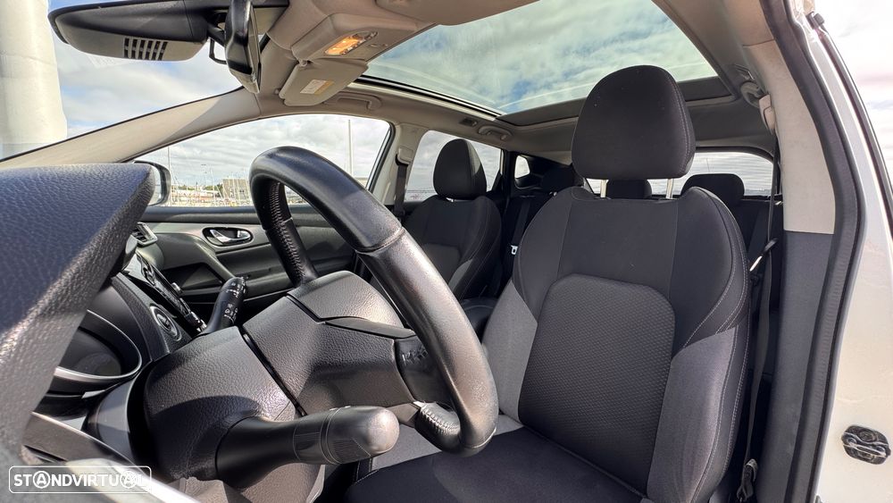 Nissan Qashqai 1.5 dCi N-Connecta - 12