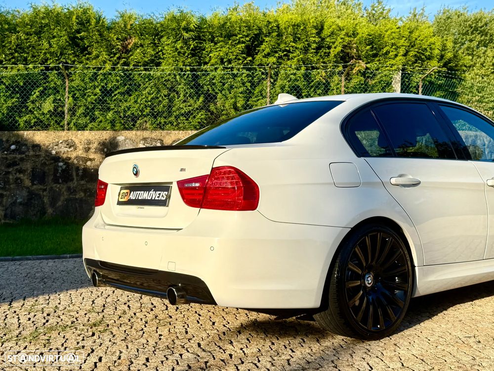 BMW 318 d Edition M Sport Shadow - 18