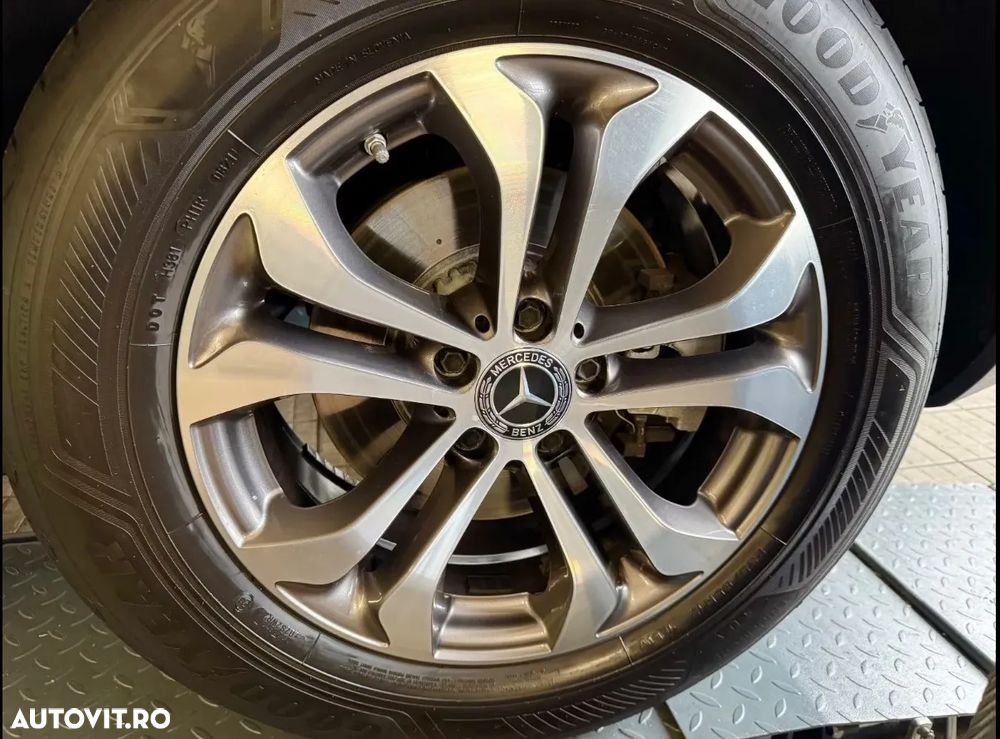Mercedes-Benz GLC 300 d 4Matic 9G-TRONIC - 18