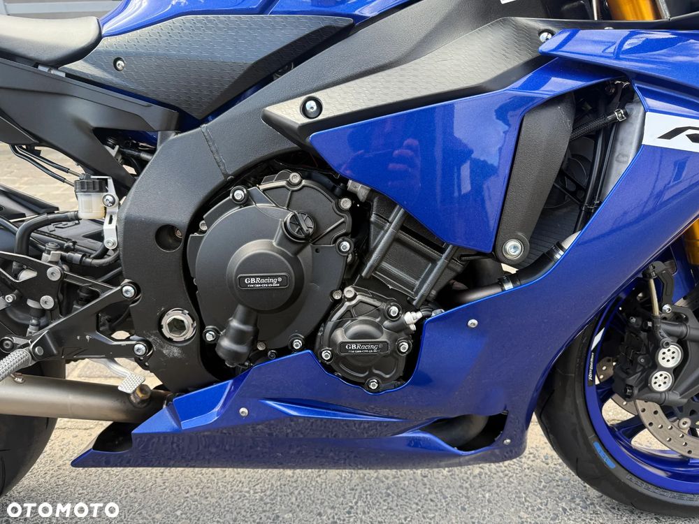 Yamaha R1 - 13