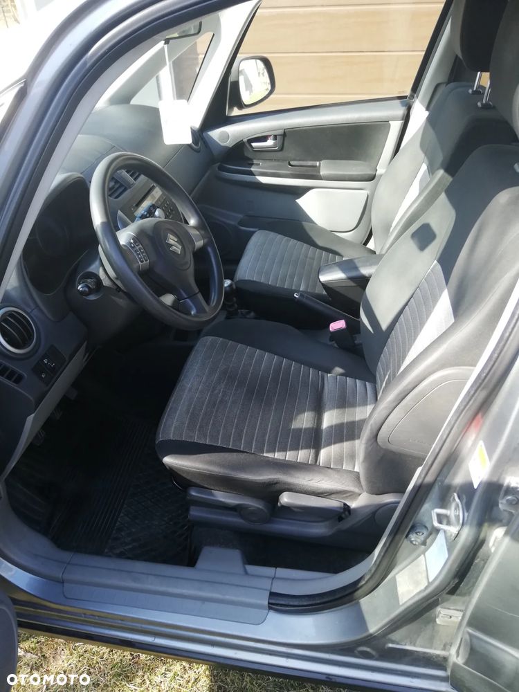 Suzuki SX4 1.6 DDiS Comfort - 6