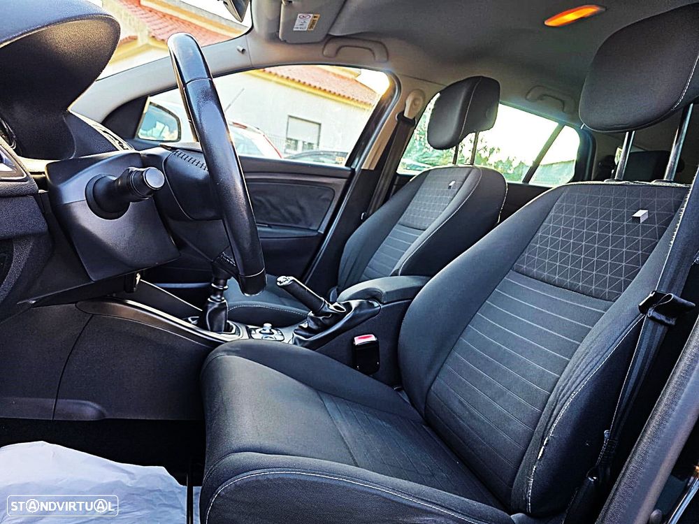 Renault Mégane Sport Tourer 1.5 dCi Limited SS - 10