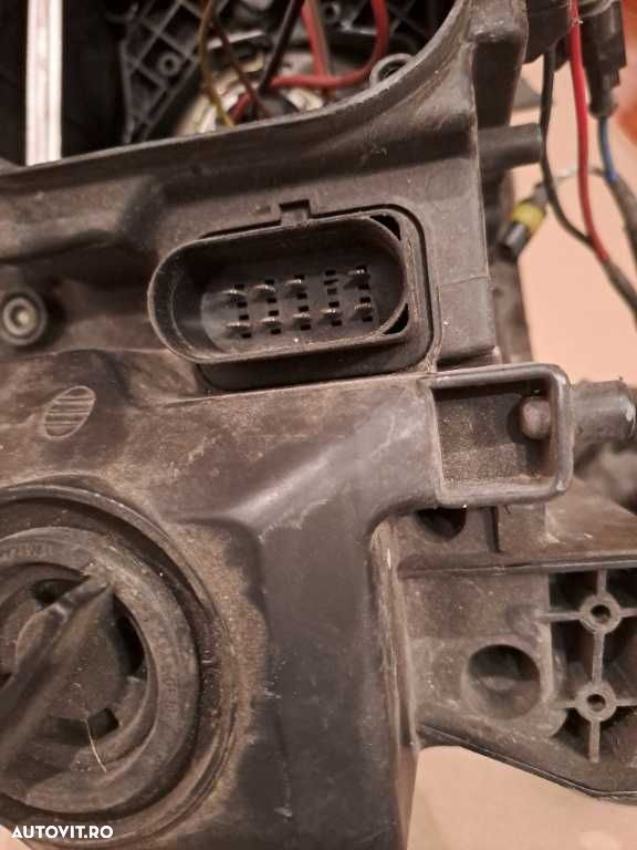 Far stanga Audi A6 C6 xenon - 4